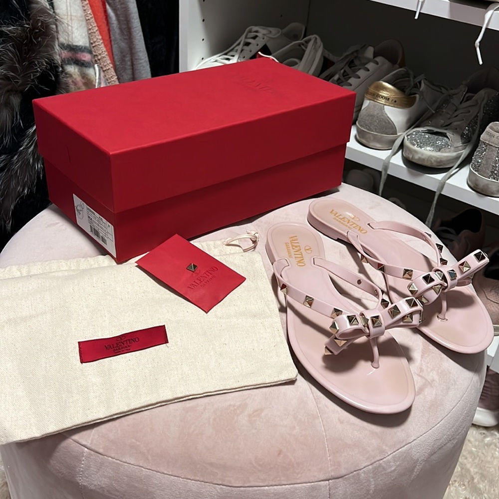 Valentino Garavani Rockstud Jelly PVC Blush Pink Sandals with Box size 37